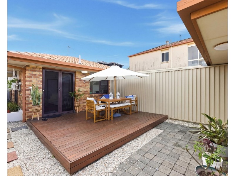 2/12 Maud Street, Tugun QLD 4224