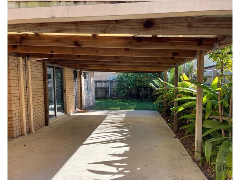 2/15 Walker Avenue, Palm Beach QLD 4221