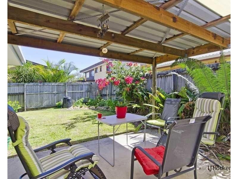2/15 Walker Avenue, Palm Beach QLD 4221