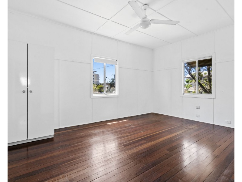 1056 & 1058 Gold Coast Highway, Palm Beach QLD 4221