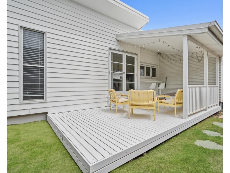 103 Sunshine Parade, Miami QLD 4220