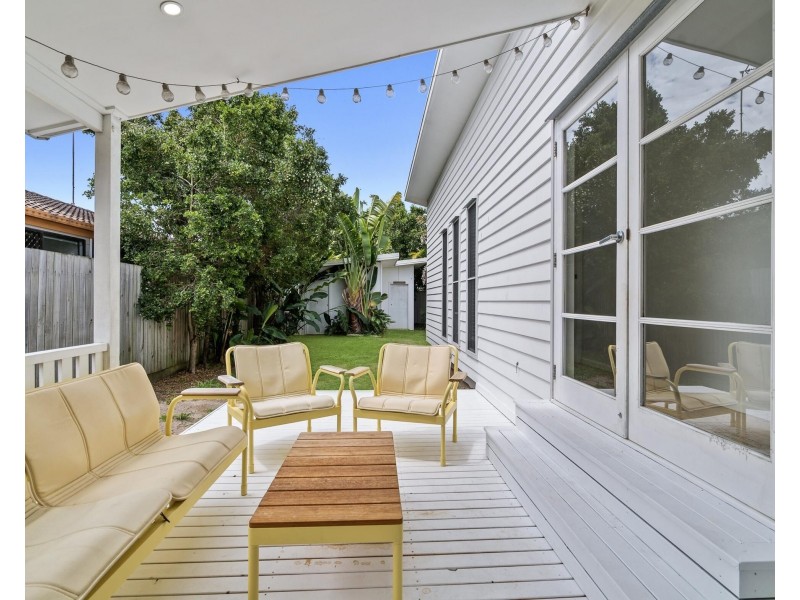 103 Sunshine Parade, Miami QLD 4220