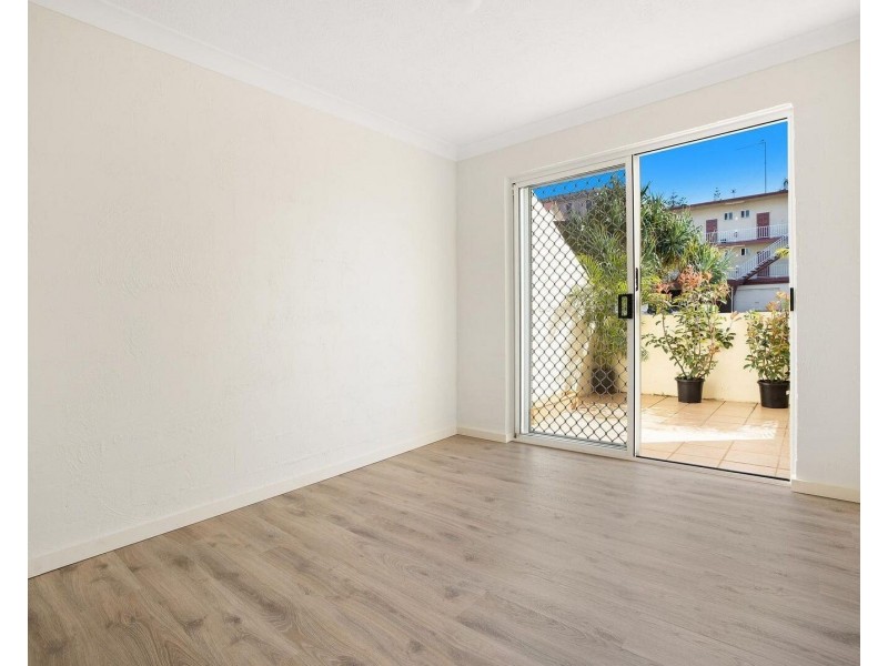 2/18-20 Garrick Street, Coolangatta QLD 4225