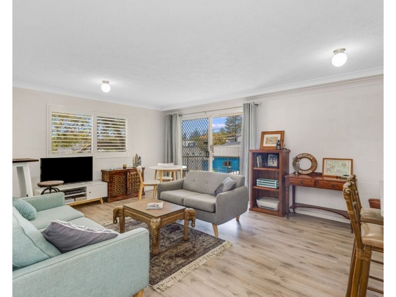 2/18-20 Garrick Street, Coolangatta QLD 4225
