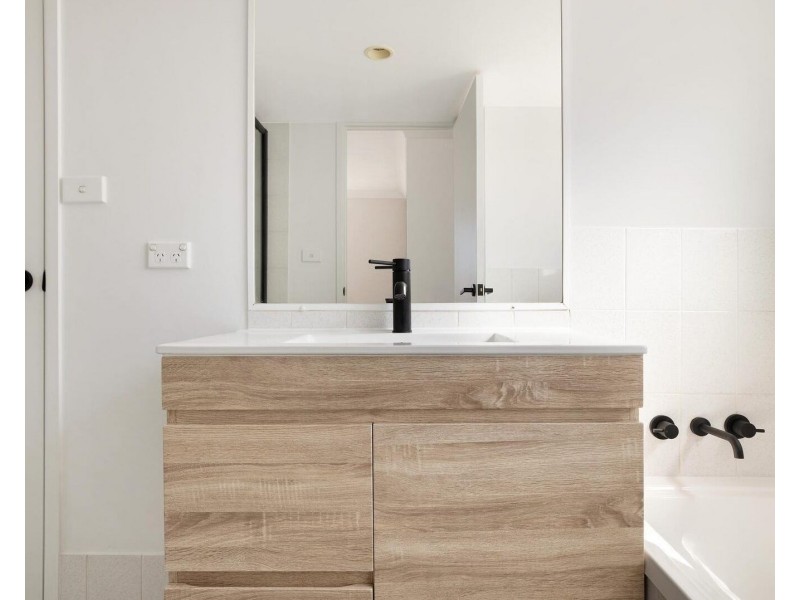 2/18-20 Garrick Street, Coolangatta QLD 4225