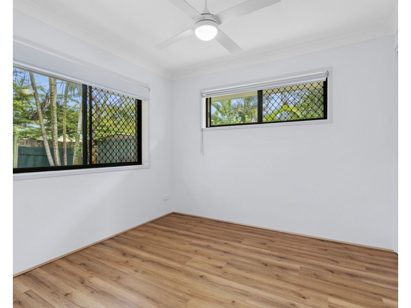 2/16 Doggett Drive, Miami QLD 4220