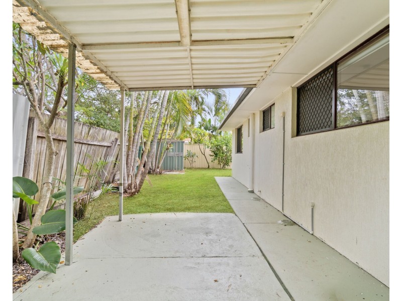 2/16 Doggett Drive, Miami QLD 4220