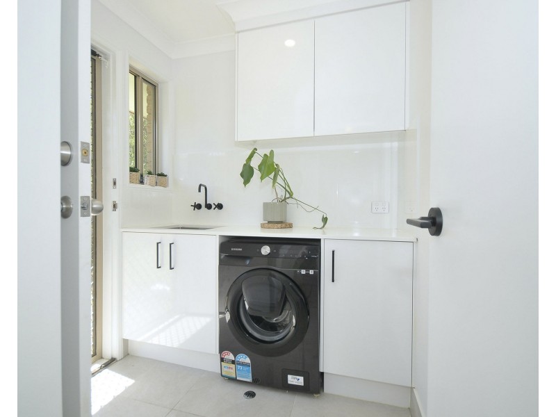 22 Kalmia Court, Elanora QLD 4221