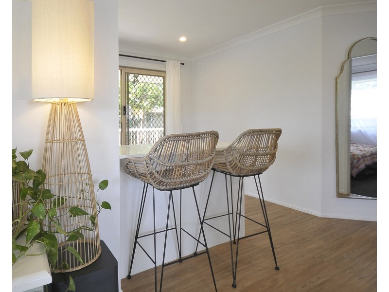 22 Kalmia Court, Elanora QLD 4221