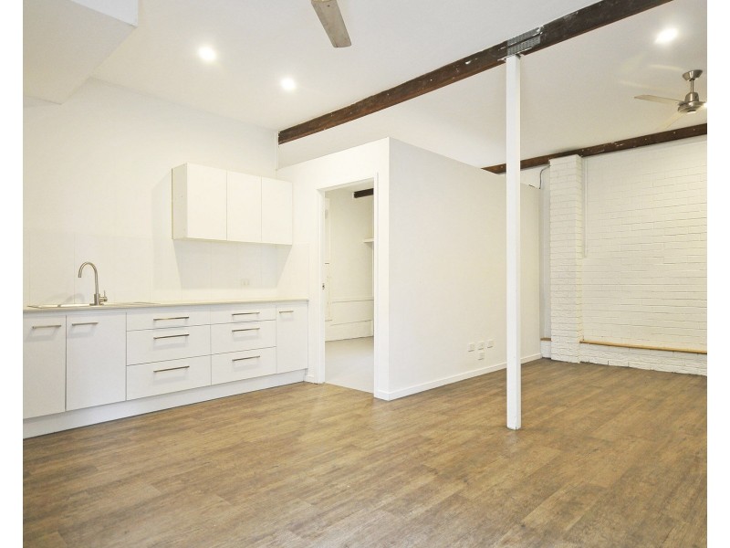 22 Kalmia Court, Elanora QLD 4221