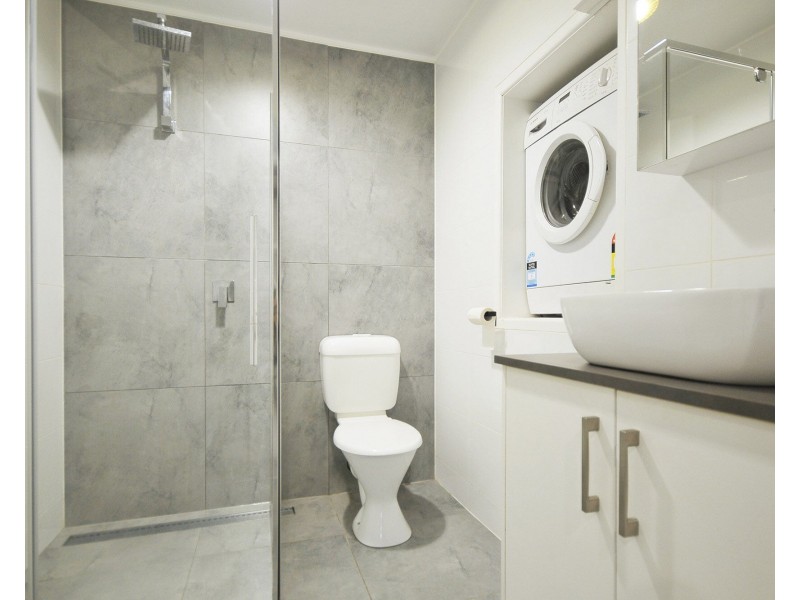 22 Kalmia Court, Elanora QLD 4221