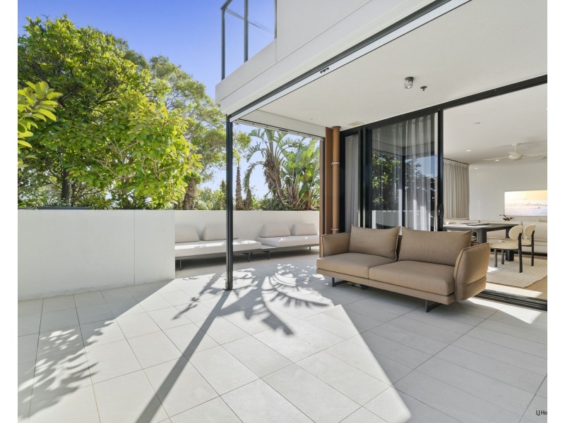 206/16-18 Seventh Avenue, Palm Beach QLD 4221