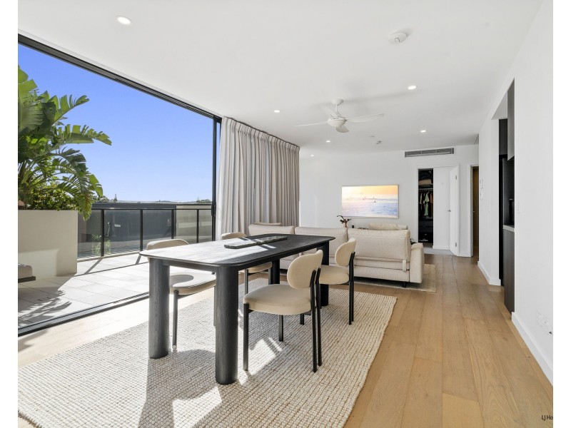 206/16-18 Seventh Avenue, Palm Beach QLD 4221