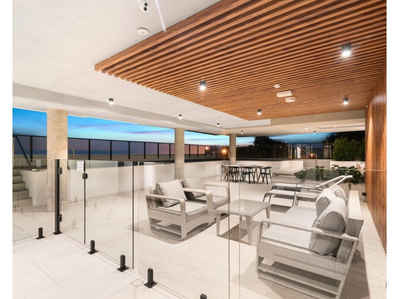 206/16-18 Seventh Avenue, Palm Beach QLD 4221