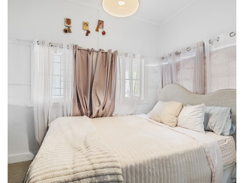 234 Jefferson Lane, Palm Beach QLD 4221