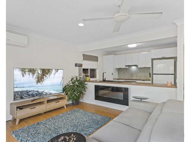 2/28 First Avenue, Palm Beach QLD 4221