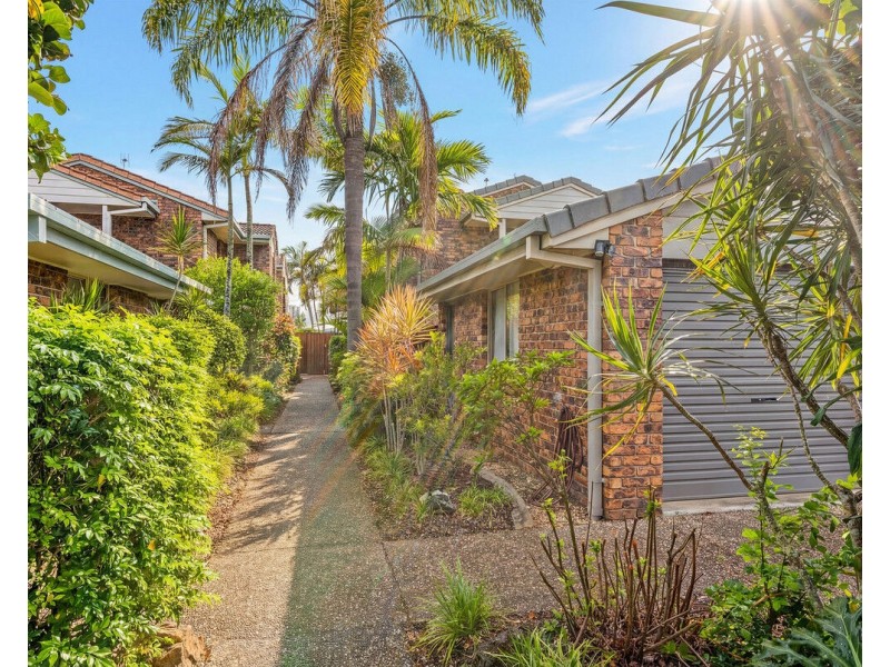 2/28 First Avenue, Palm Beach QLD 4221