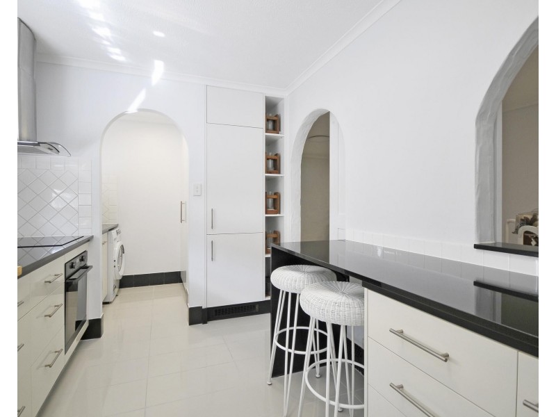 1/69 Golden Four Drive, Bilinga QLD 4225