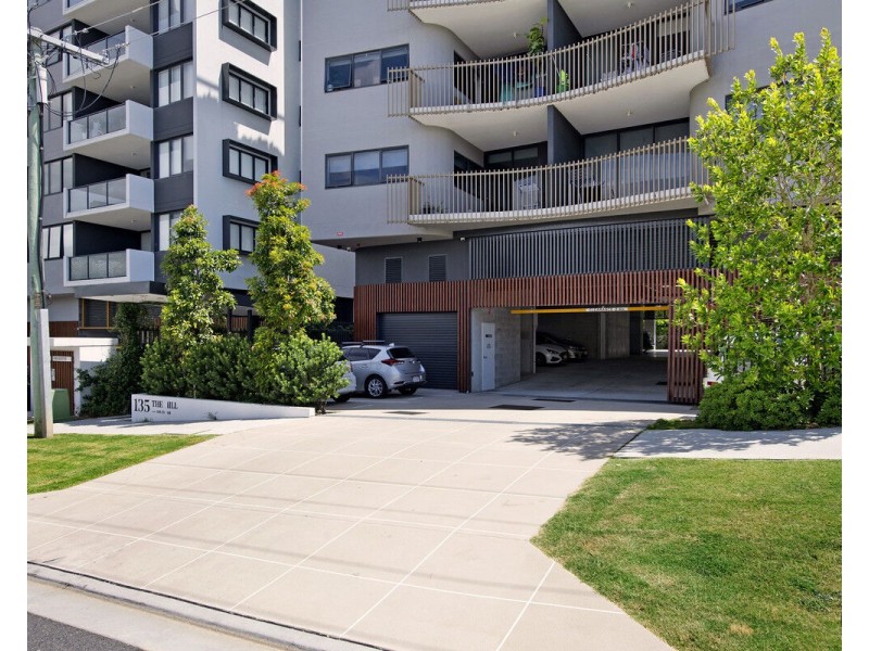 304/135 Eugaree Street, Southport QLD 4215