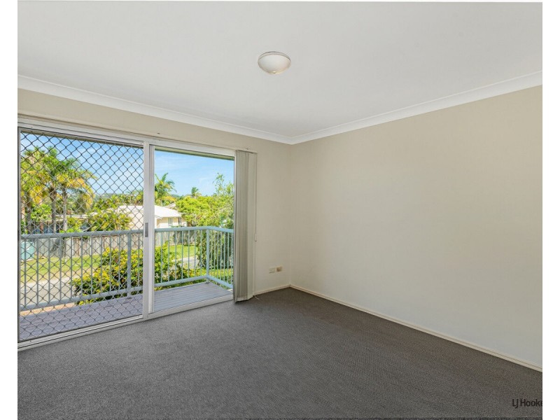 2/9-15 Harrier Drive, Burleigh Waters QLD 4220