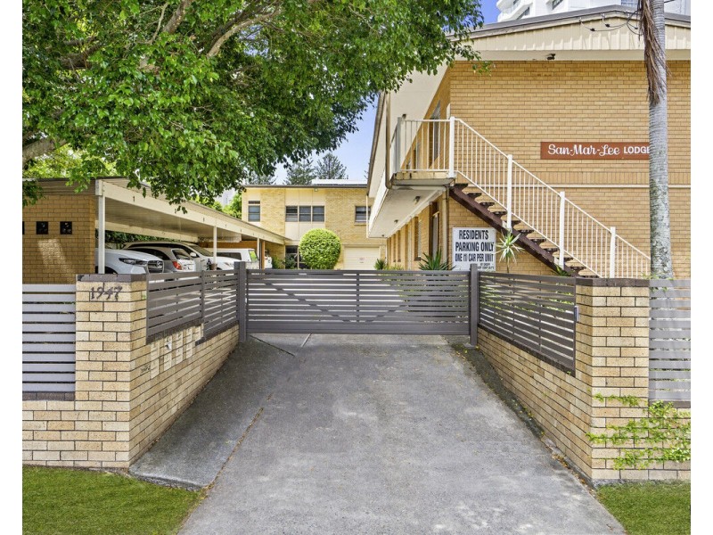 4/1947 Gold Coast Highway, Burleigh Heads QLD 4220