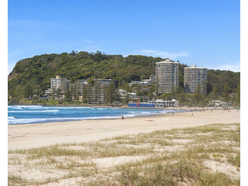 4/1947 Gold Coast Highway, Burleigh Heads QLD 4220