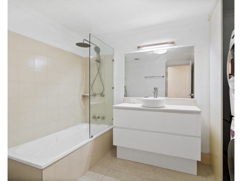 84/955 Gold Coast Highway, Palm Beach QLD 4221