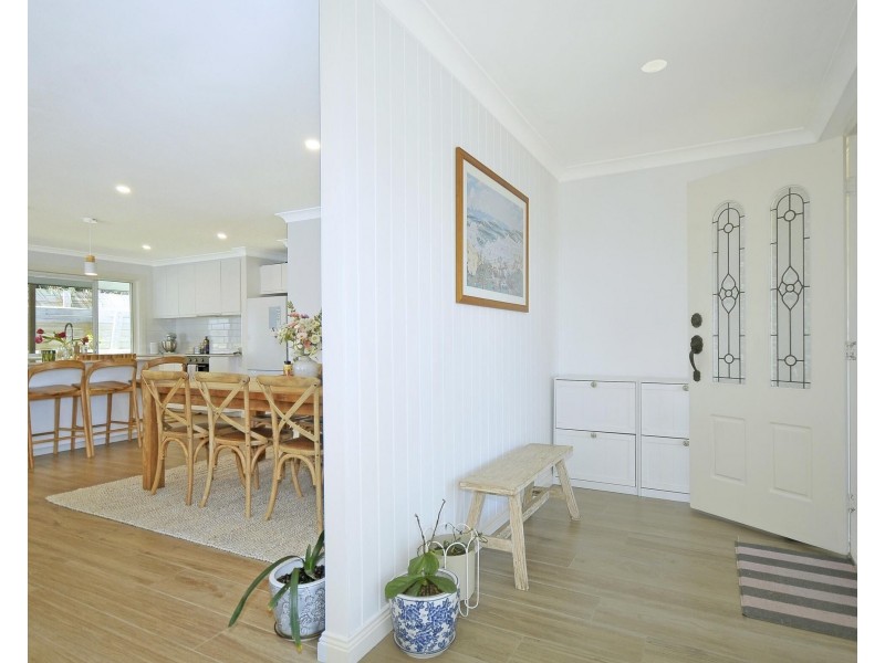 171 K P McGrath Drive, Elanora QLD 4221