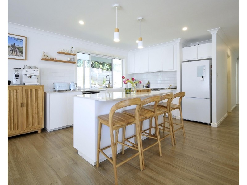 171 K P McGrath Drive, Elanora QLD 4221