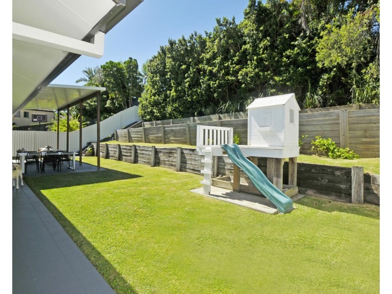 171 K P McGrath Drive, Elanora QLD 4221