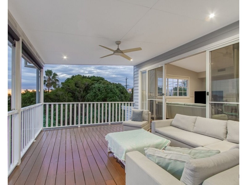 16 Tweed Street, Coolangatta QLD 4225