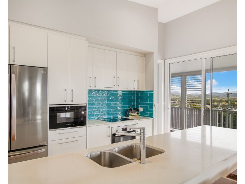 16 Tweed Street, Coolangatta QLD 4225