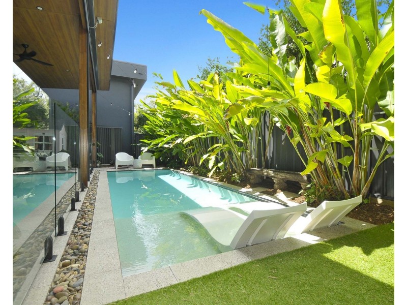 14 Morotai Avenue, Palm Beach QLD 4221