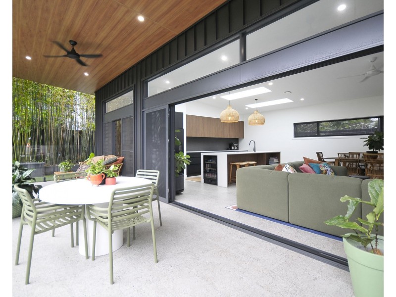 14 Morotai Avenue, Palm Beach QLD 4221