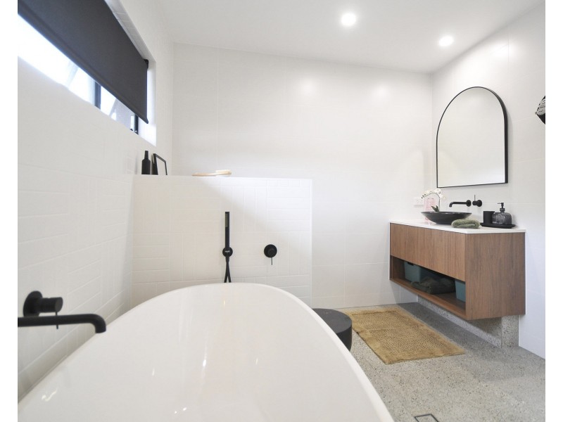 14 Morotai Avenue, Palm Beach QLD 4221