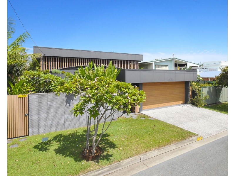 14 Morotai Avenue, Palm Beach QLD 4221