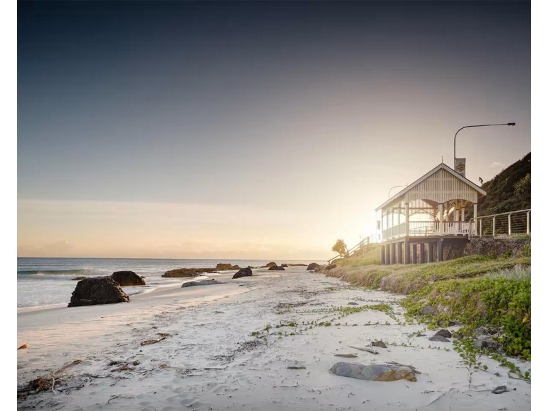 22/22 Marine Parade, Coolangatta QLD 4225