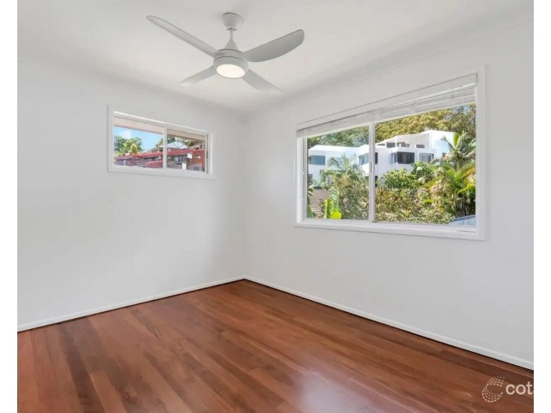 4/4 Panorama Drive, Currumbin QLD 4223