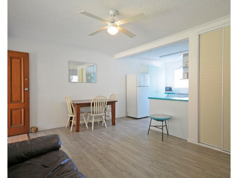 2/9 Atkin Street, Tugun QLD 4224