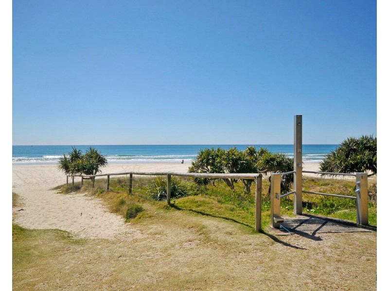 2/9 Atkin Street, Tugun QLD 4224