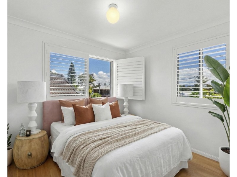 1/7 Orvieto Avenue, Mermaid Waters QLD 4218