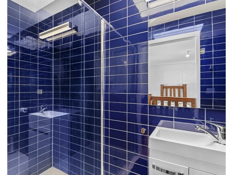 1/7 Orvieto Avenue, Mermaid Waters QLD 4218