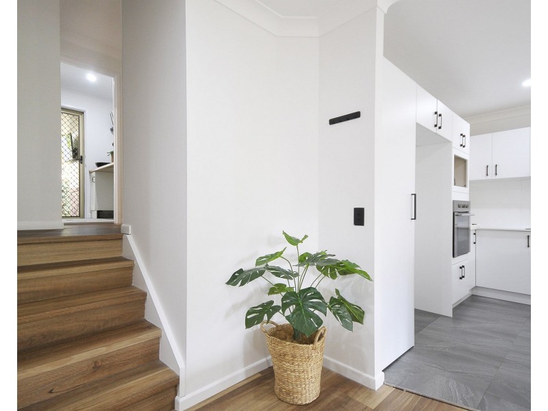 42/15 Simpsons Road, Elanora QLD 4221