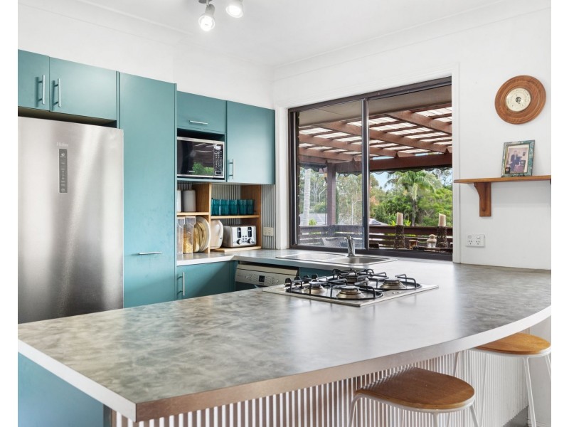 14 Kalmia Court, Elanora QLD 4221