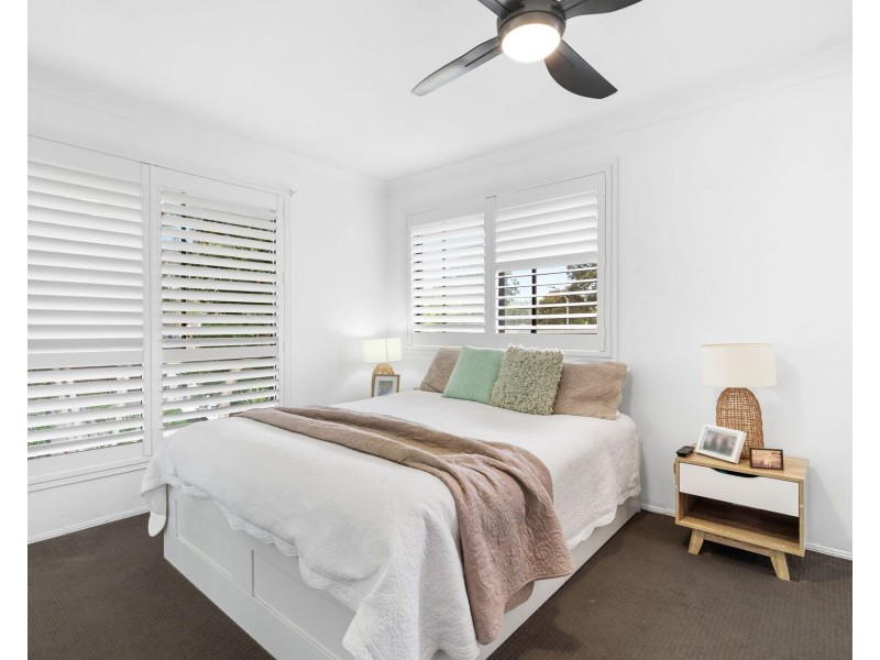 14 Kalmia Court, Elanora QLD 4221