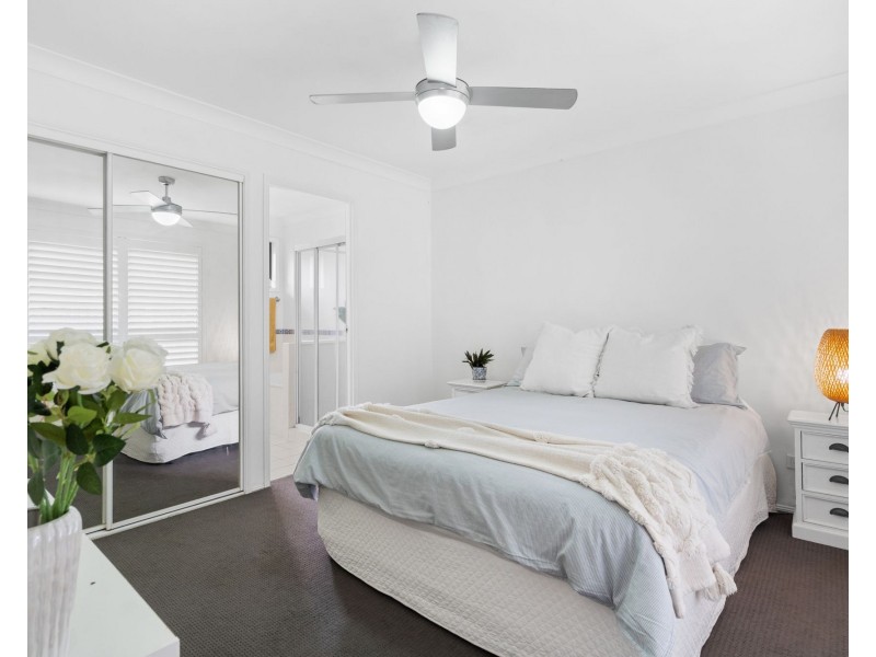 14 Kalmia Court, Elanora QLD 4221