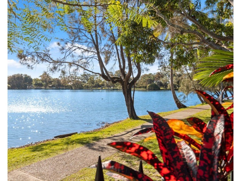 2/58 Laguna Avenue, Palm Beach QLD 4221