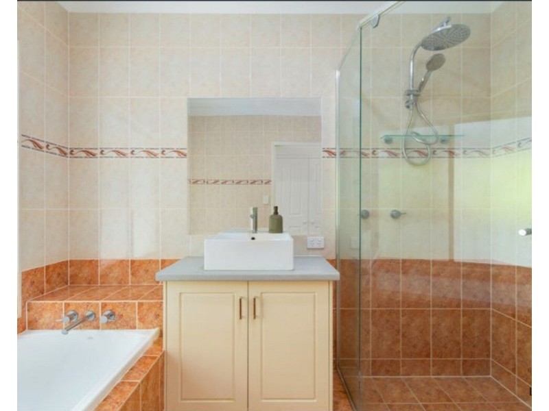 26 Forest Drive, Elanora QLD 4221