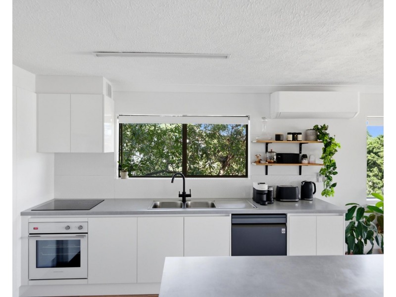 3/17 Rutledge Street, Coolangatta QLD 4225