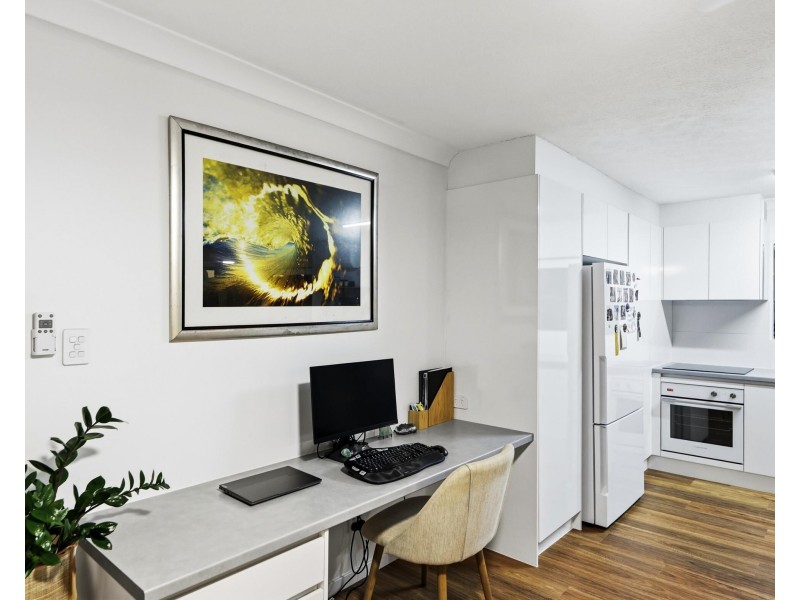 3/17 Rutledge Street, Coolangatta QLD 4225